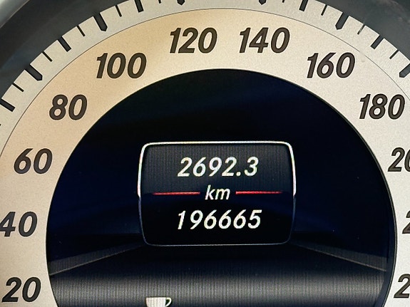 Mercedes-Benz C220 14 of 15
