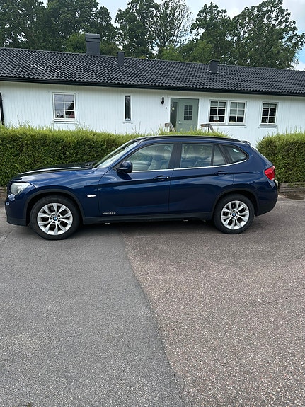BMW X1 2 of 4