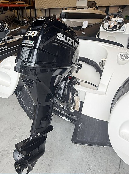 Brig Eagle 380, Suzuki 30 Hk,  ny motor -2021 9 of 9