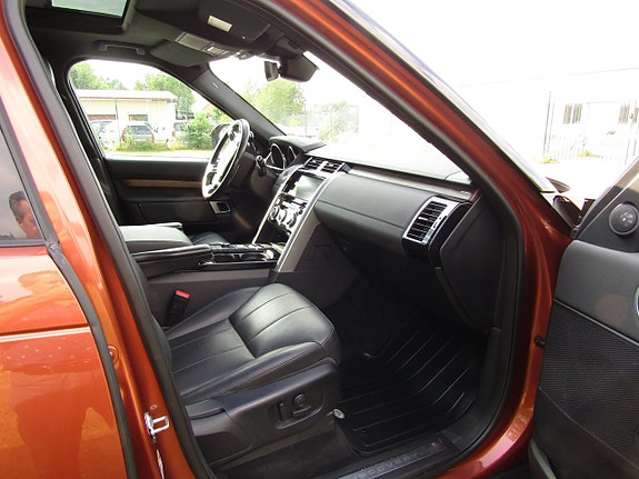 Land Rover Discovery 11 of 14