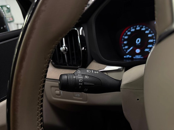 Volvo XC60 24 of 30