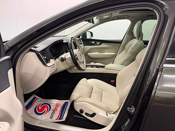 Volvo XC60 29 of 30