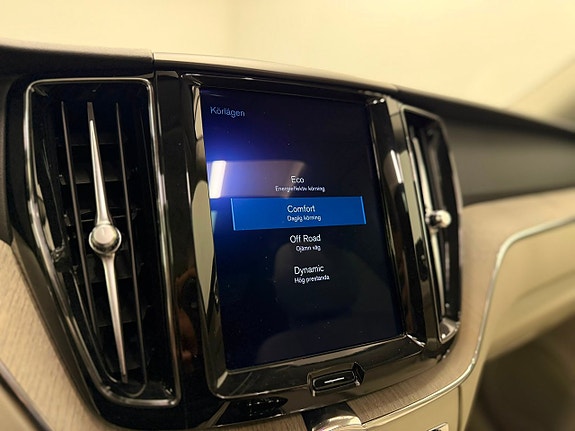 Volvo XC60 17 of 30
