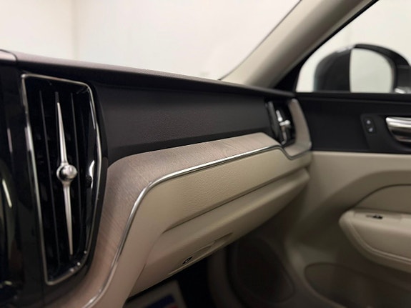 Volvo XC60 18 of 30