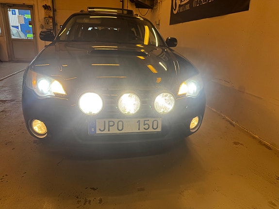 Subaru Outback 3 of 5