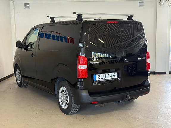 Toyota Proace 4 of 16