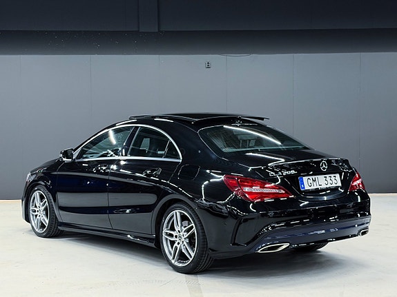 Mercedes-Benz CLA200 2 of 5