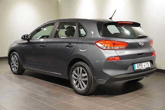 Hyundai i30 4 of 5