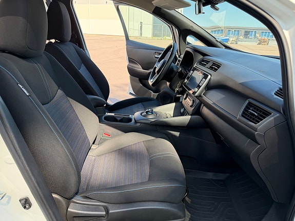 Nissan Leaf 12 of 20