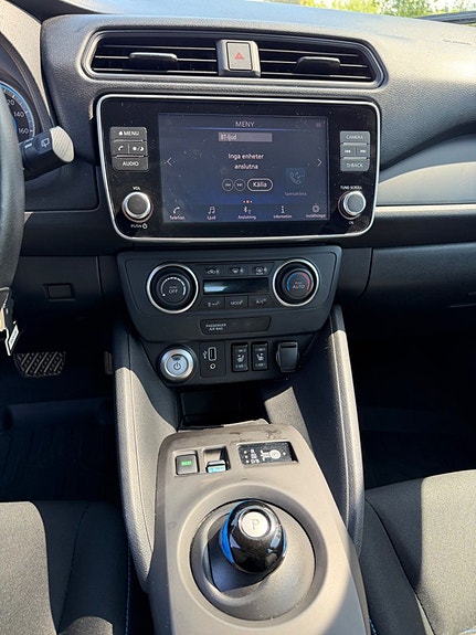 Nissan Leaf 14 of 20