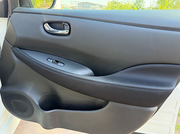 Nissan Leaf 19 of 20