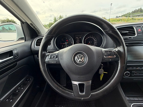 Volkswagen Golf VI 10 of 13