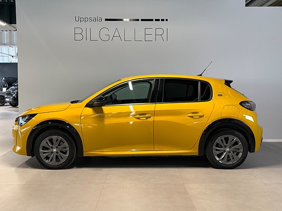 Peugeot e-208 2 of 5
