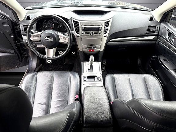 Subaru Legacy 11 of 16