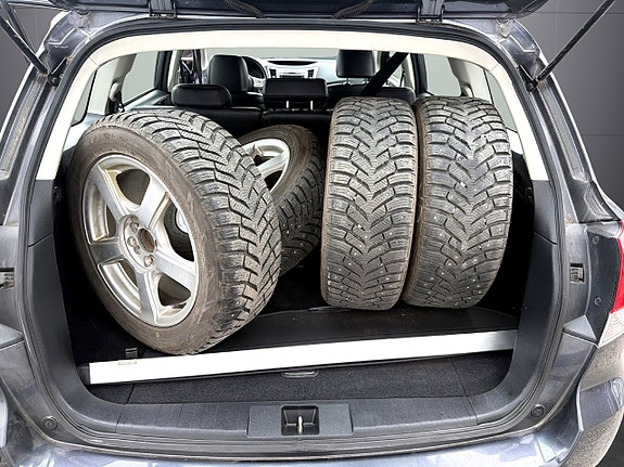 Subaru Legacy 16 of 16