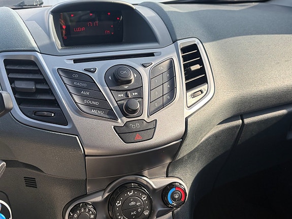 Ford Fiesta 8 of 10