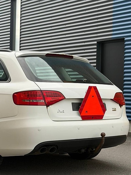 Audi A4 9 of 12