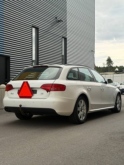 Audi A4 6 of 12