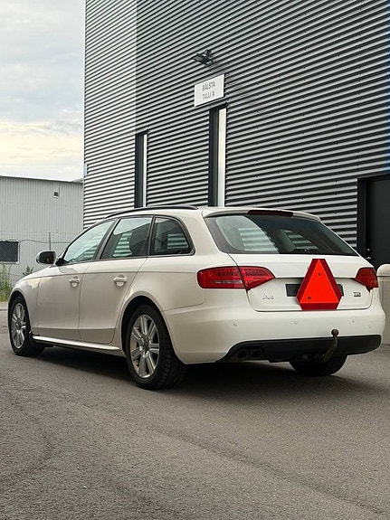 Audi A4 8 of 12