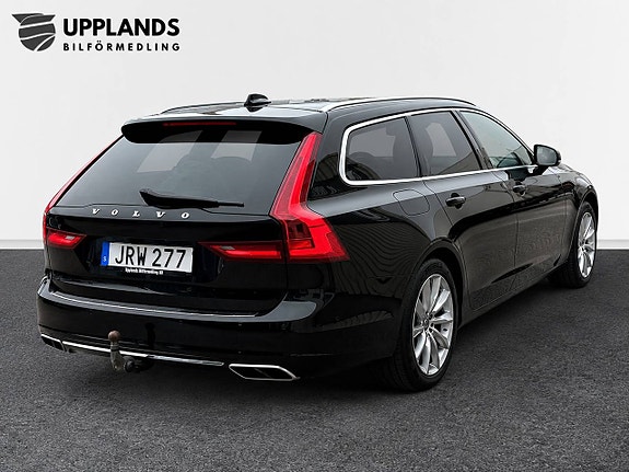 Volvo V90 3 of 5