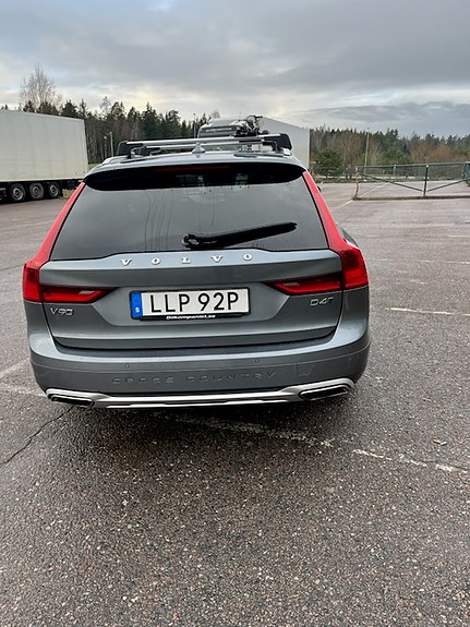 Volvo V90 Cross Country 3 of 3