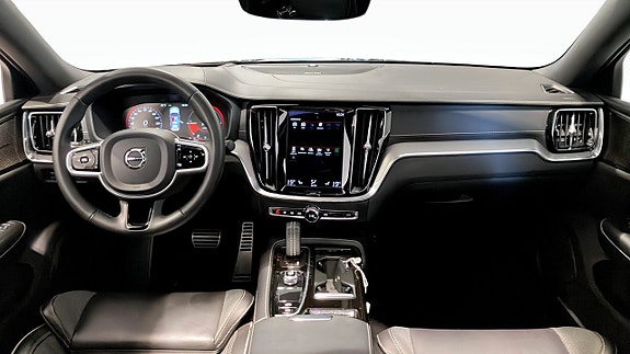 Volvo S60 4 of 5