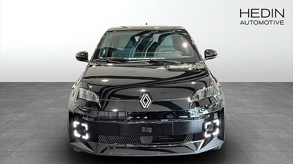 Renault 5 E-Tech 2 of 5