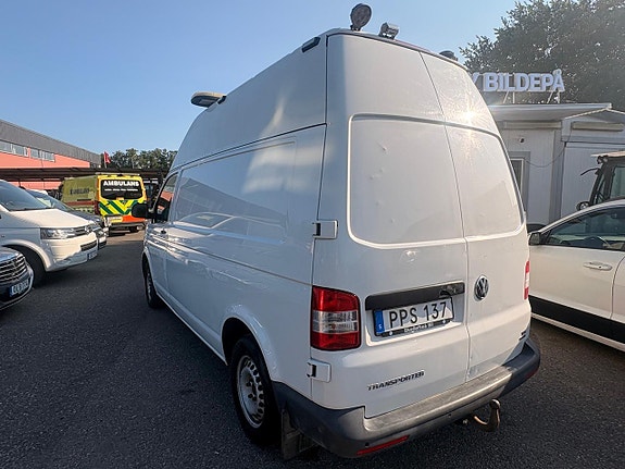 Volkswagen Transporter 2 of 5