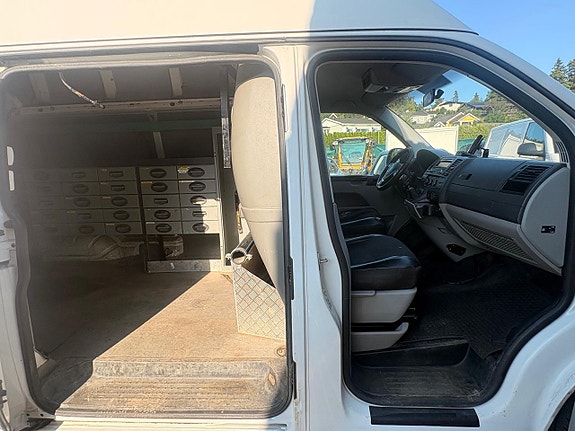 Volkswagen Transporter 4 of 5
