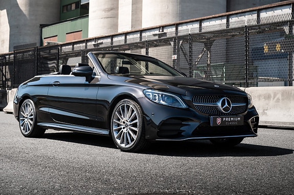 Mercedes-Benz C300 3 of 30
