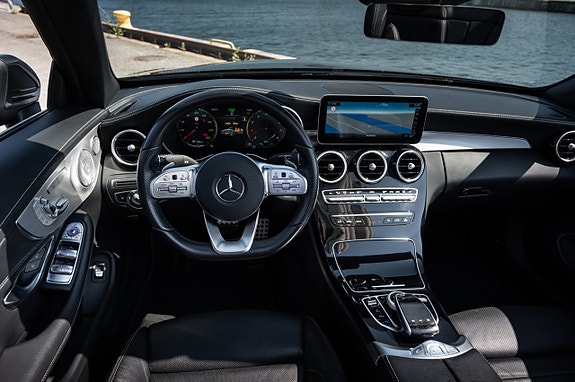 Mercedes-Benz C300 29 of 30