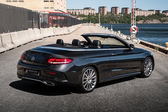 Mercedes-Benz C300 9 of 30