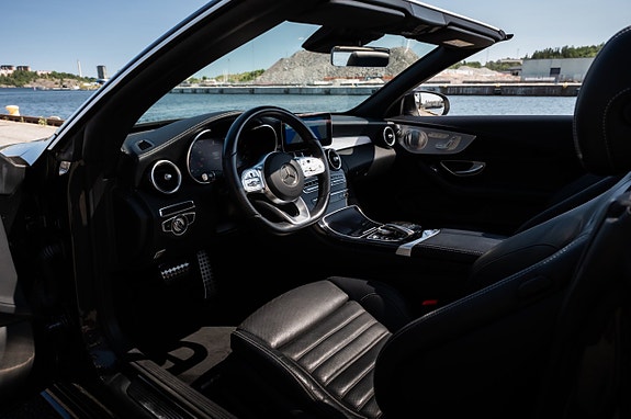 Mercedes-Benz C300 27 of 30