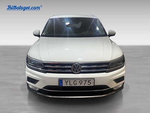 Volkswagen Tiguan 2 of 14