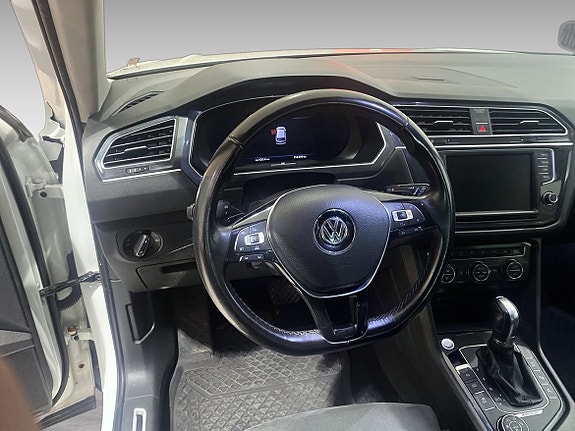 Volkswagen Tiguan 13 of 14