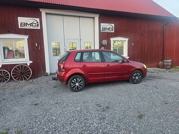 Vw polo Atraktor 14000 mil  nybesiktad 4 of 5