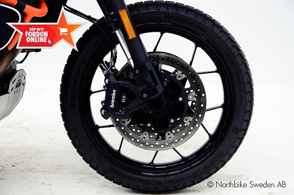 KTM 1090 Adventure 6 of 11