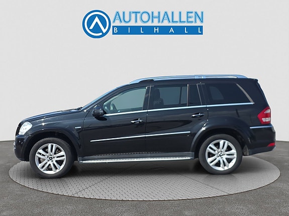 Mercedes-Benz GL350 3 of 5