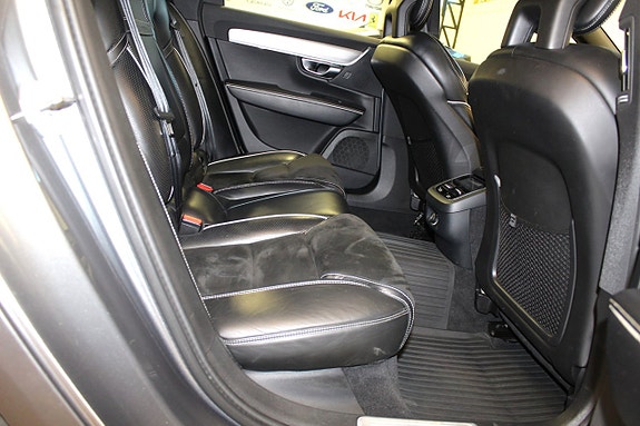 Volvo S90 15 of 21