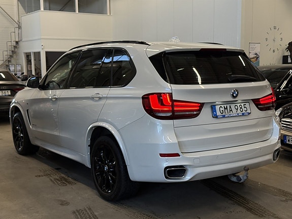 BMW X5 3 of 5
