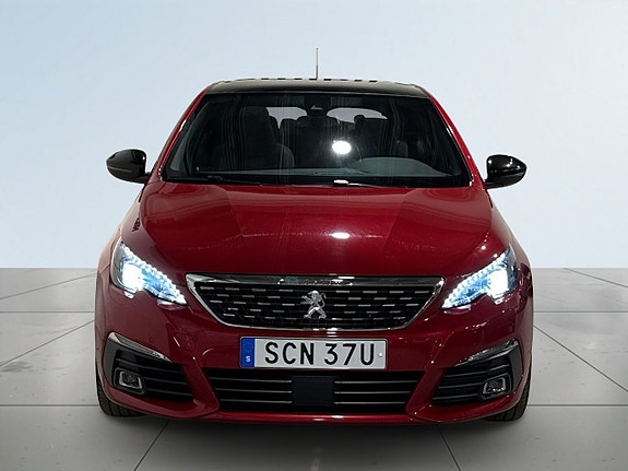 Peugeot 308 2 of 5