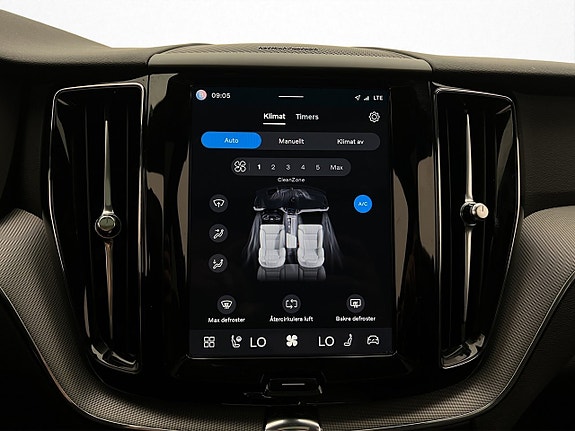 Volvo XC60 23 of 30