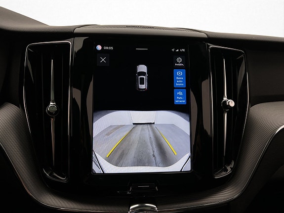Volvo XC60 17 of 30