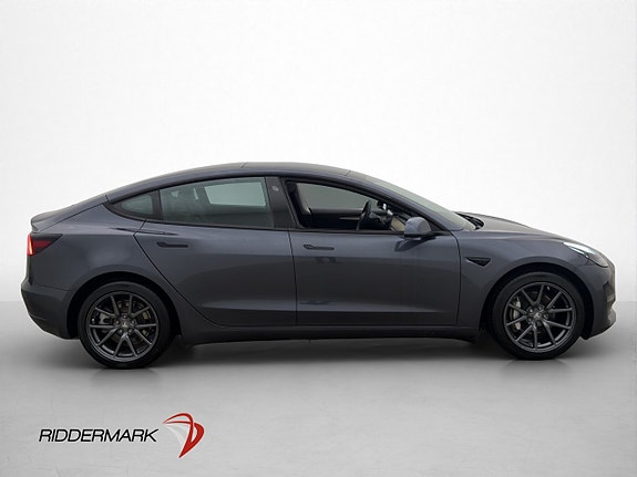 Tesla Model 3 5 of 5