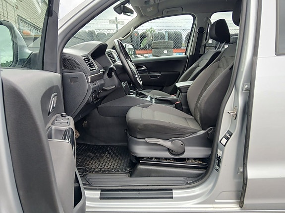 Volkswagen Amarok 16 of 29
