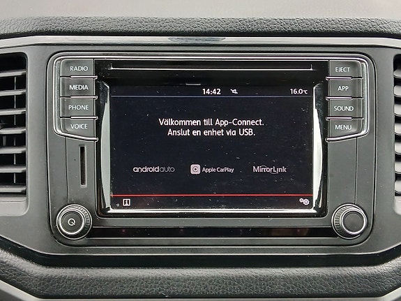 Volkswagen Amarok 15 of 29