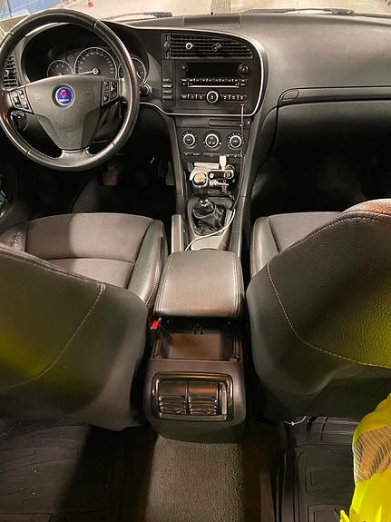 Saab 9-3 4 of 5