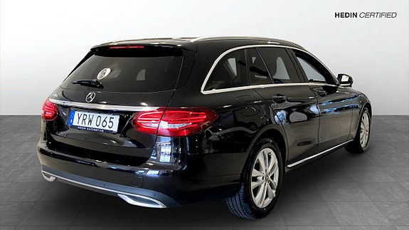 Mercedes-Benz CLC220 2 of 5