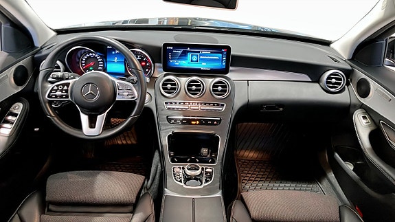 Mercedes-Benz CLC220 4 of 5