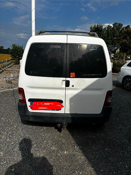 Peugeot Partner 2 of 5